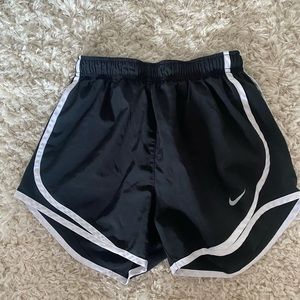 Black NIKE shorts size : XS